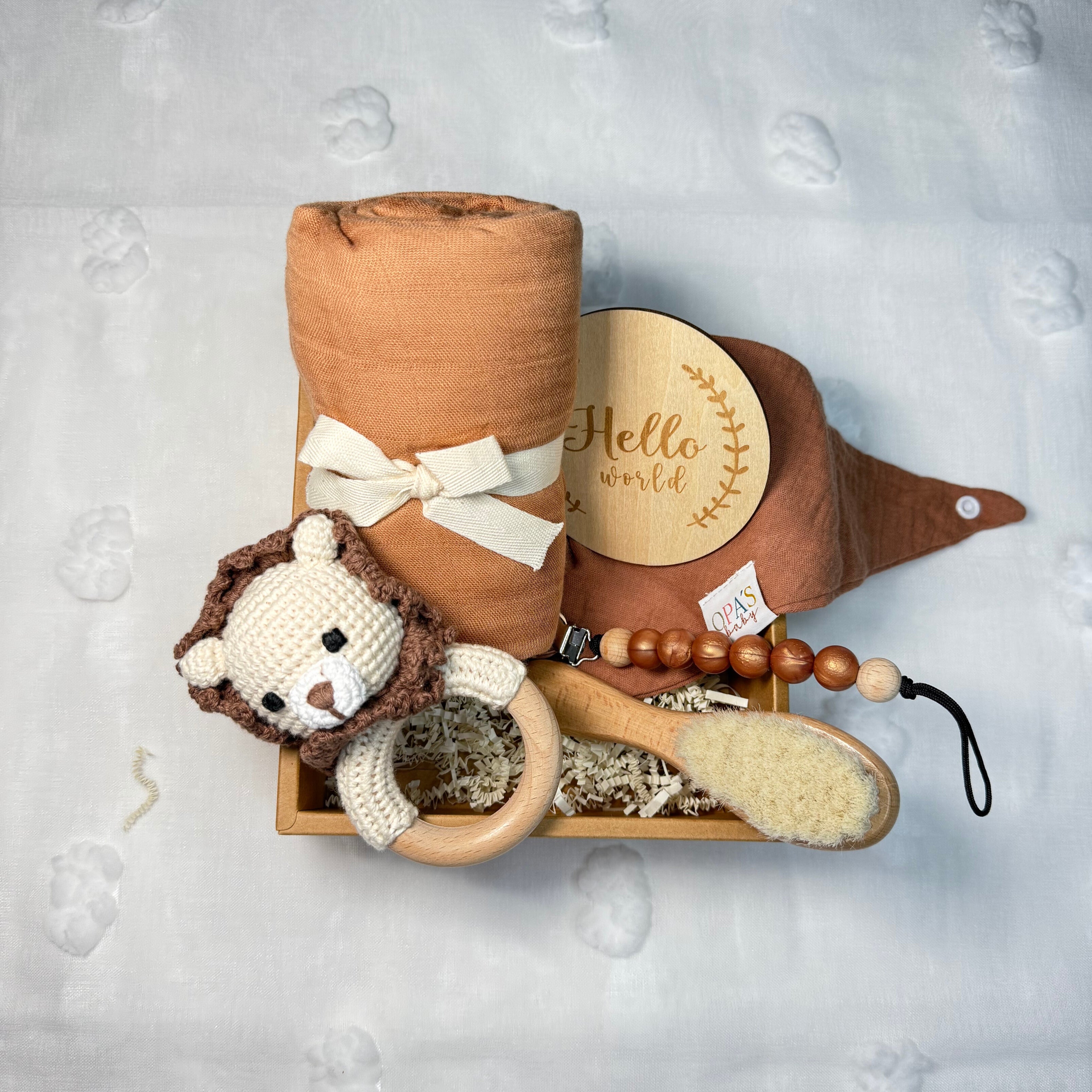Organic Deluxe Baby Gift Box